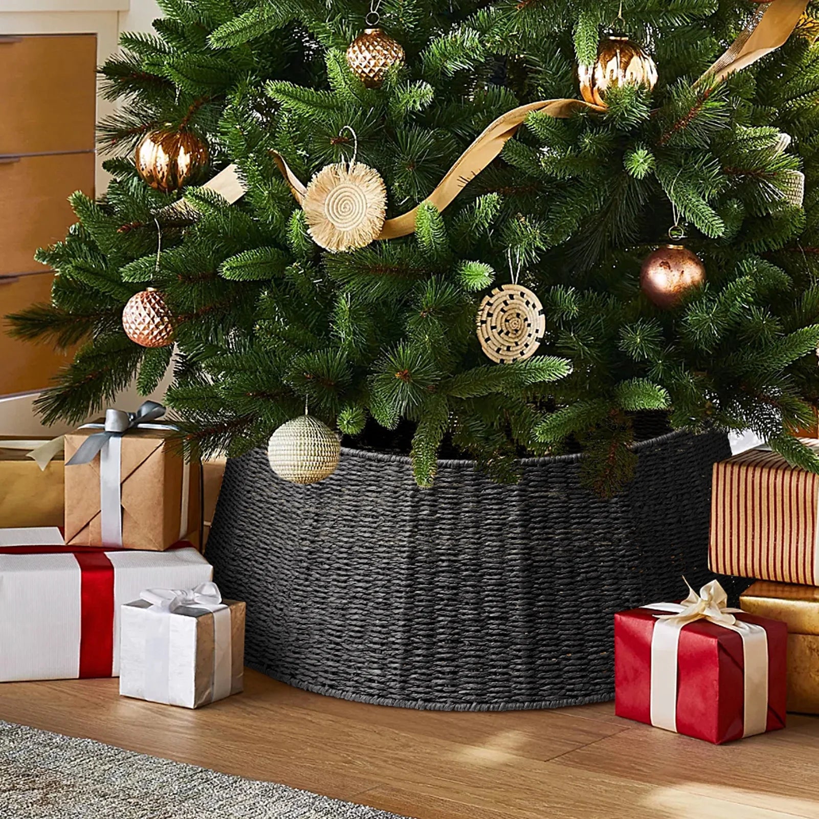 26 Inch Christmas Tree Collar, Christmas Tree Skirt Cover for Christmas Tree Decorations | Rattan (Black)